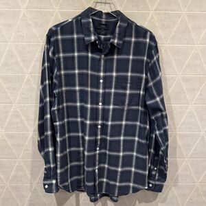 Vince long sleeve button front plaid shirt Size XL